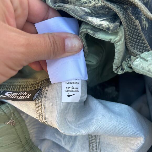 Nike Men’s ACG Smith Summit Wide Leg Cargo Camo Camouflage Pants Large - Picture 11 of 13